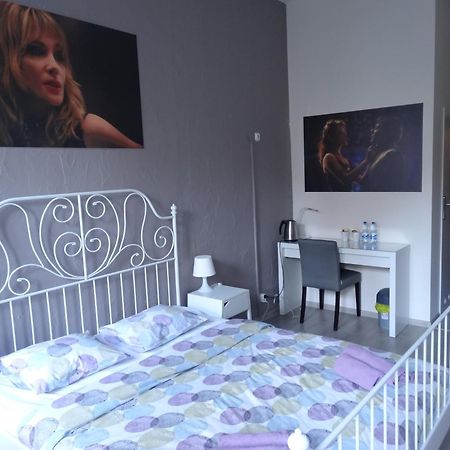 Mimosa Rooms Poznaň Exteriér fotografie